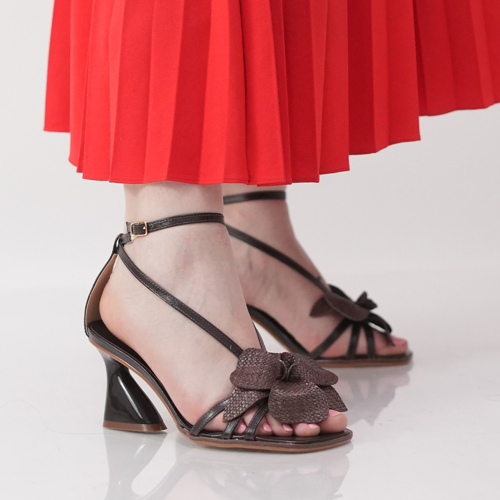 SANDALE ELEGANTE SCADO