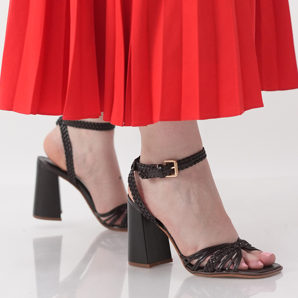 SANDALE ELEGANTE SCADO