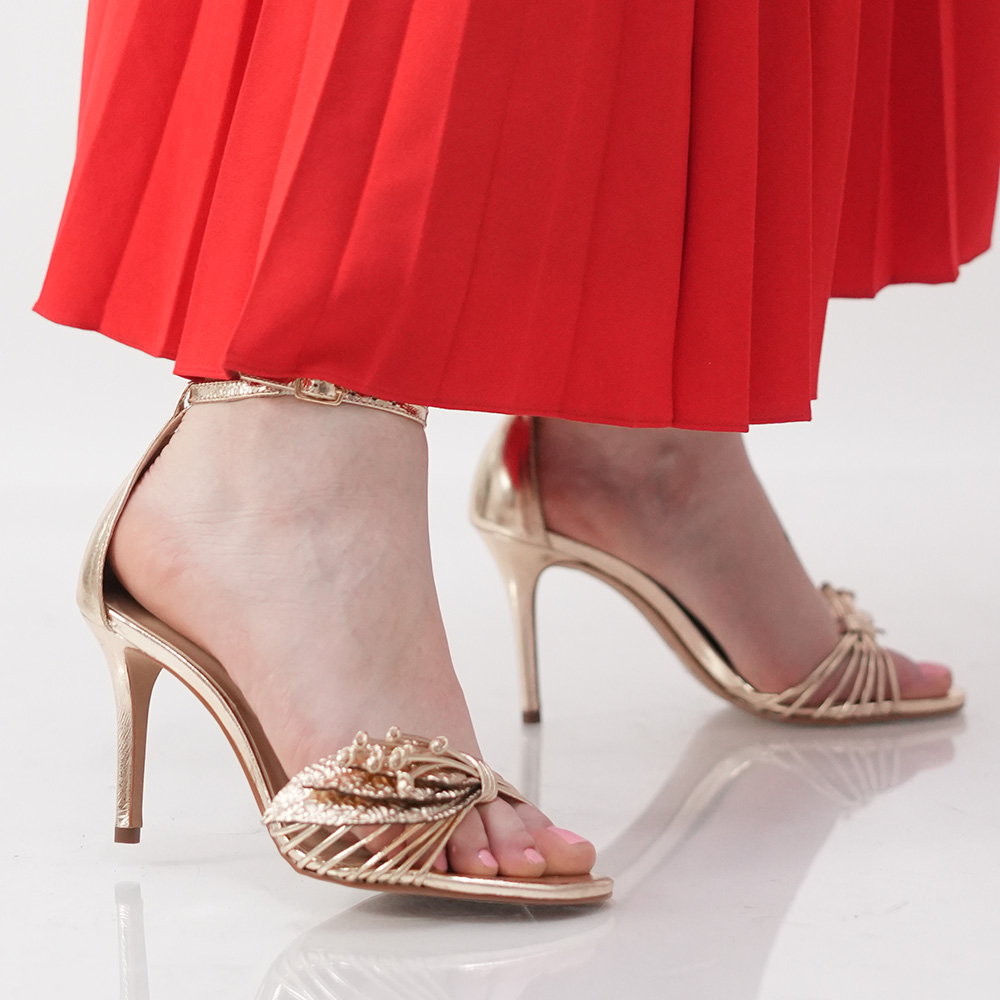 SANDALE ELEGANTE SCADO