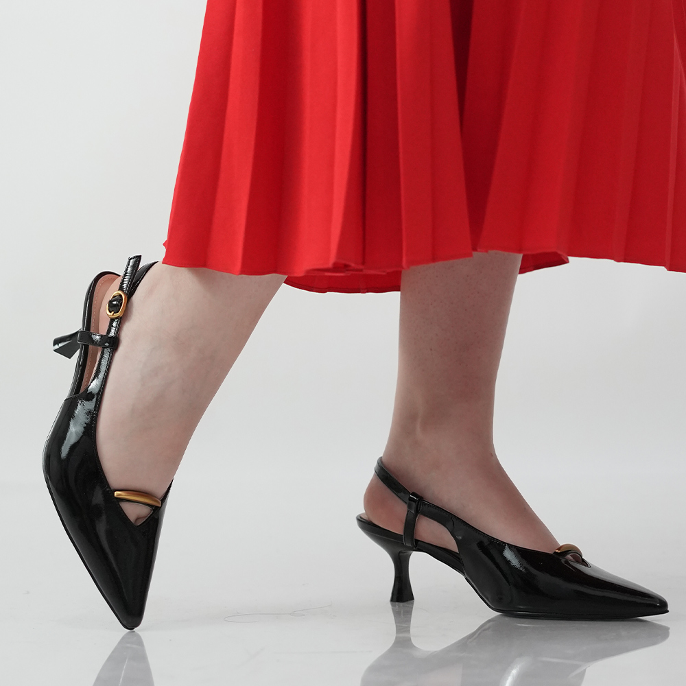 PANTOFI DECUPATI FIORE FINO