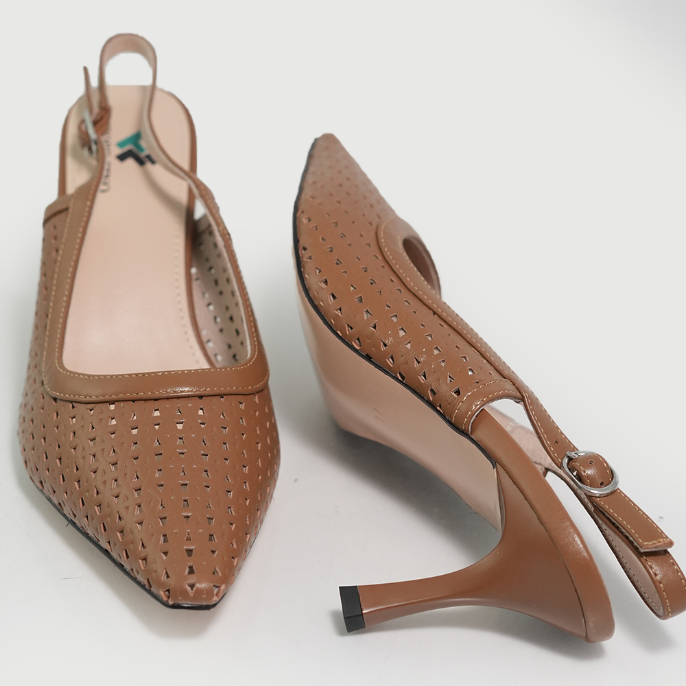 PANTOFI DECUPATI FIORE FINO