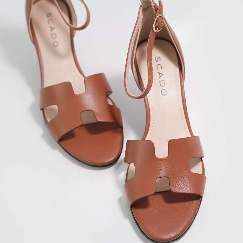 SANDALE DAMA SCADO