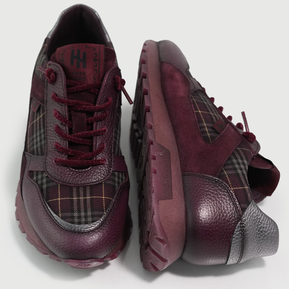 SNEAKERS HISPANITAS