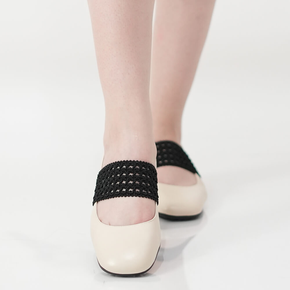 PANTOFI DECUPATI HISPANITAS