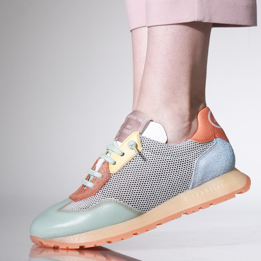 SNEAKERS HISPANITAS
