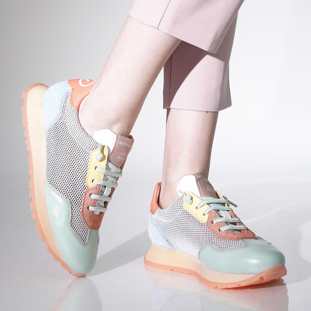SNEAKERS HISPANITAS